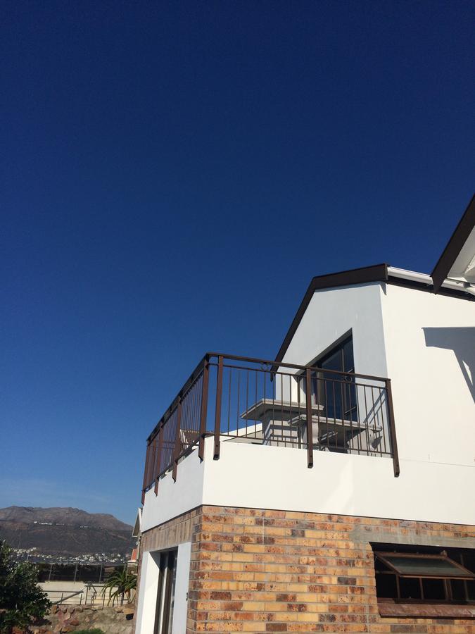 Ollava Guesthouse Simonʼs Town Exterior foto
